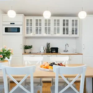 Comfystay Old Town Apartament